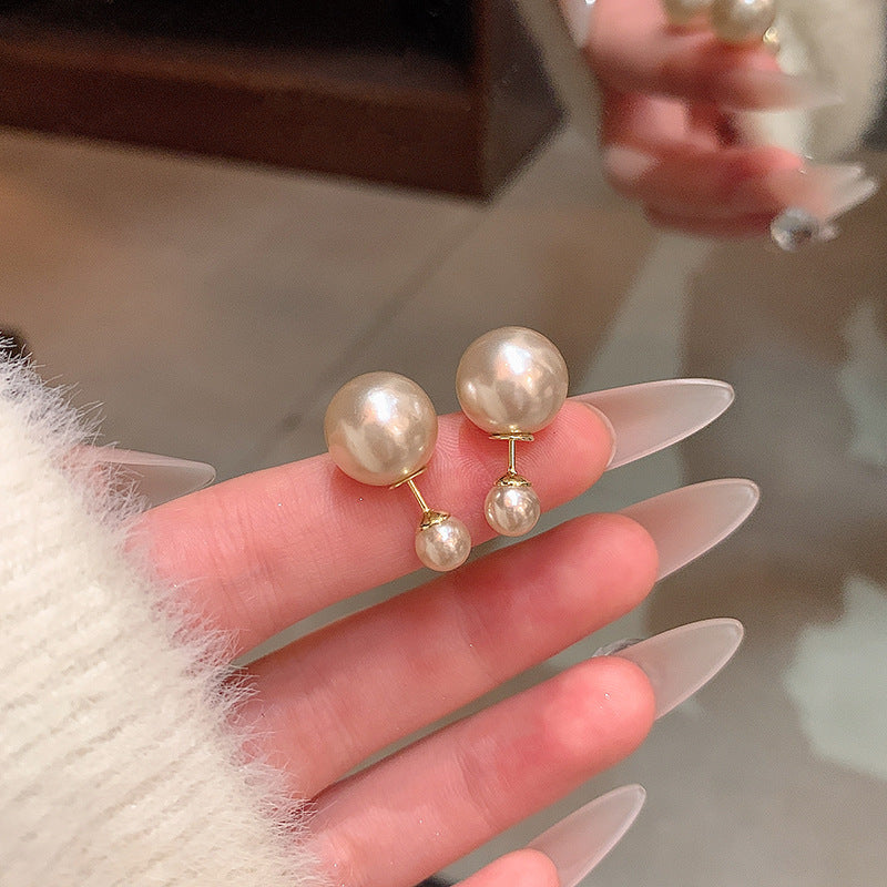 Mens Fashionable Vintage Pearl Stud Earrings