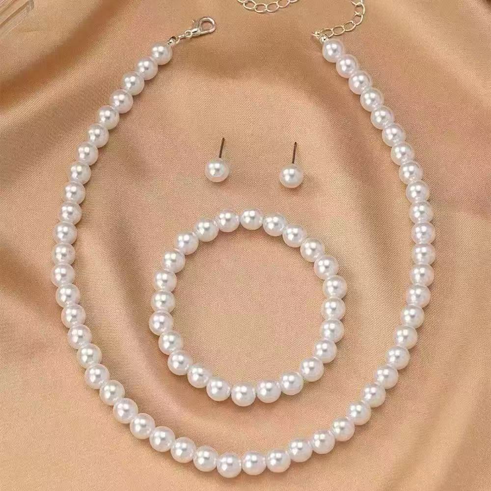 Light-luxury Fashionable Three-piece Set Necklace Bracelet And Earrings